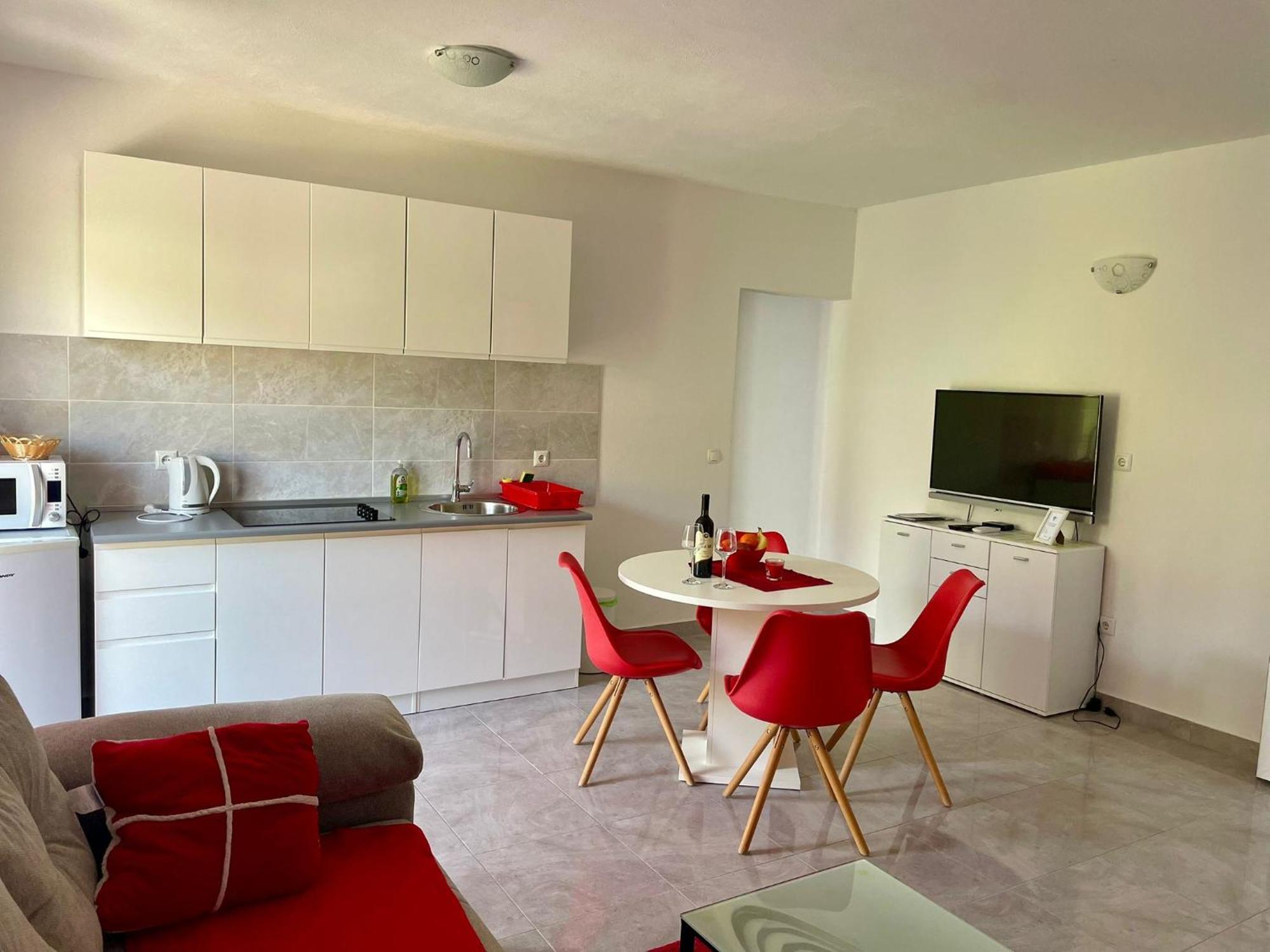 Apartmani Mateja Каштела Экстерьер фото